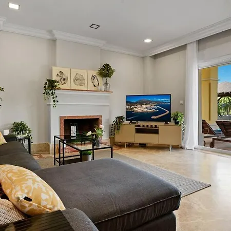 Incredible House In Santa Clara Golf W/ Parking בית נופש